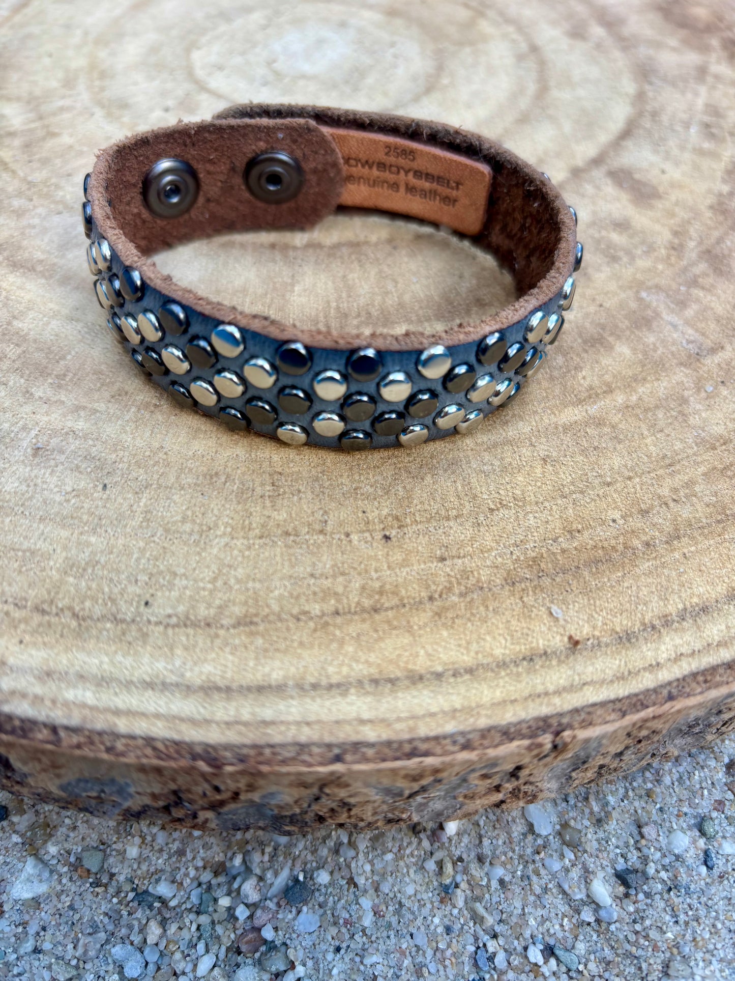 Leren armbanden diverse soorten 23 cm met druk sluiting