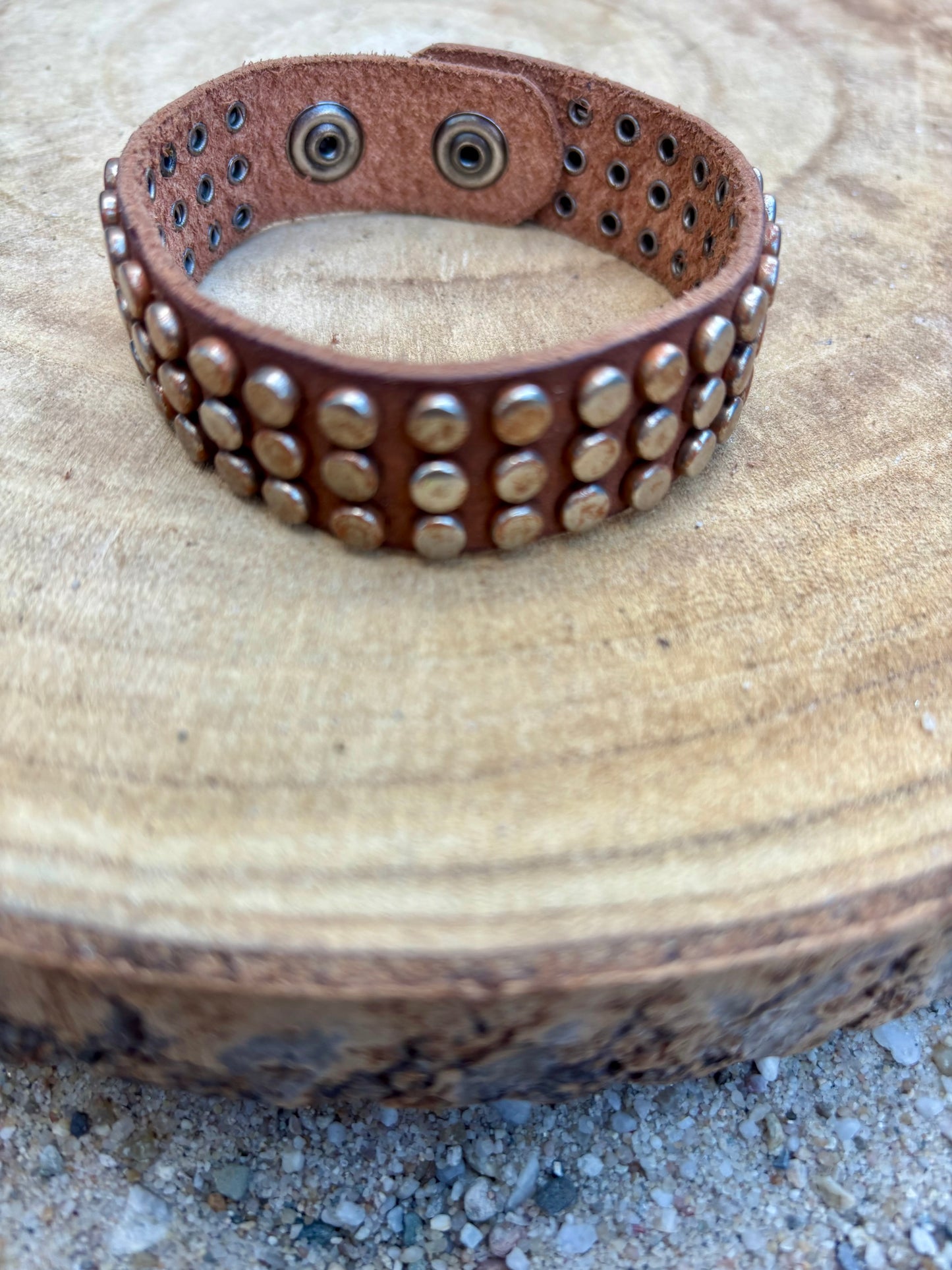 Leren armbanden diverse soorten 23 cm met druk sluiting