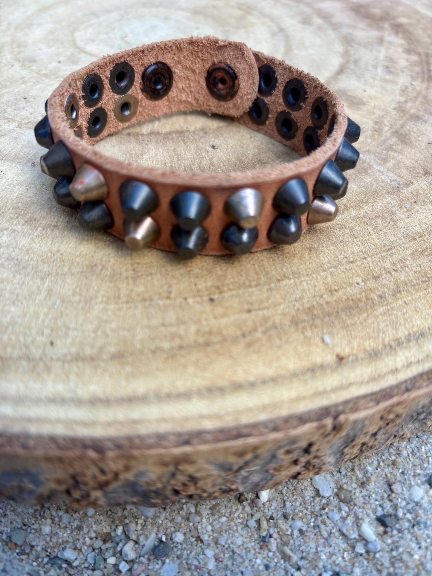 Leren armbanden diverse soorten 23 cm met druk sluiting