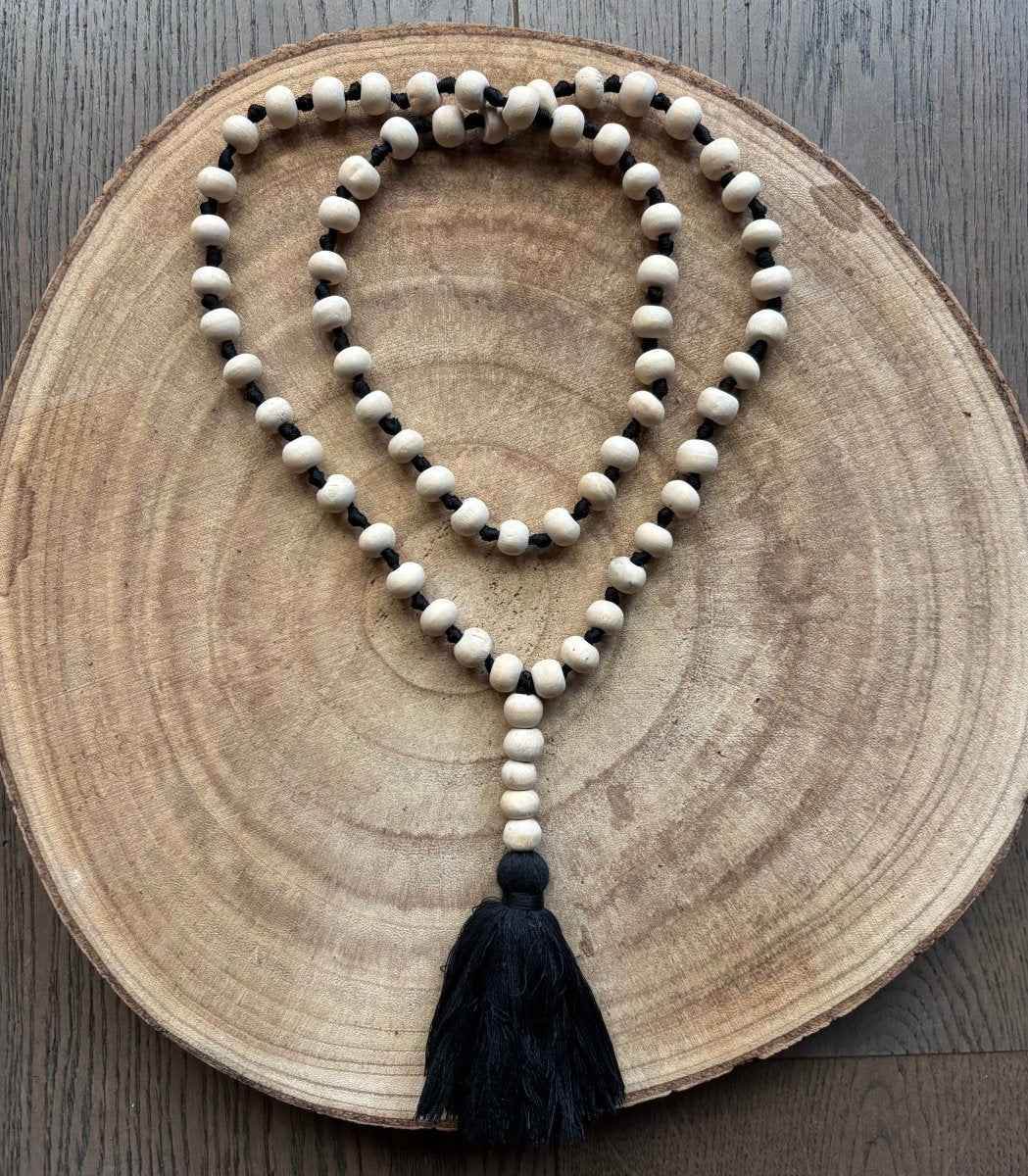 Damesketting met zwarte kwast - SEsonique