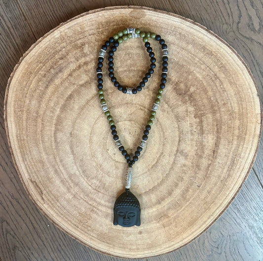 Herenketting met groot zwart boeddha hoofd met tibetaanse kralen