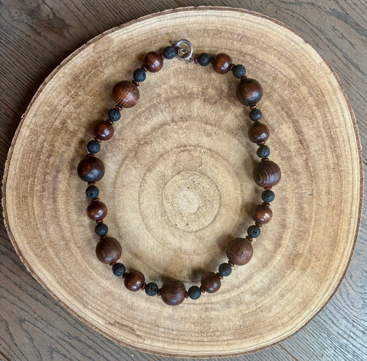 Herenketting met grove houten kralen